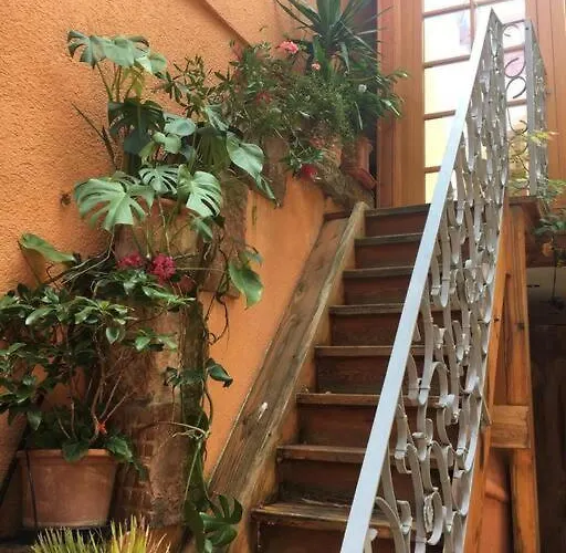 Im Haus Der Kuenste * Rhodt unter Rietburg