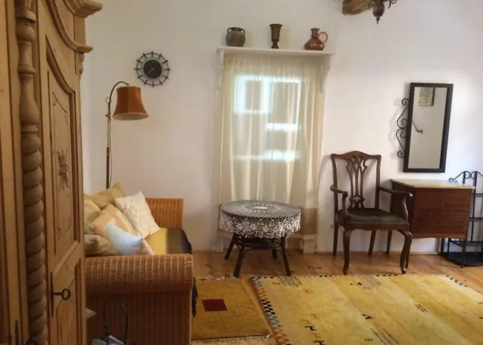 Holiday home Im Haus Der Kuenste *