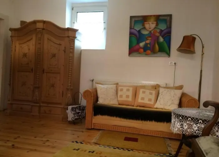 Im Haus Der Kuenste Holiday home Rhodt unter Rietburg